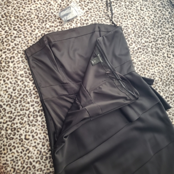 WHBM Black Satin Strapless Lined Tiered Ruffle Mini Dress, Size 8, EUC - Picture 8 of 16